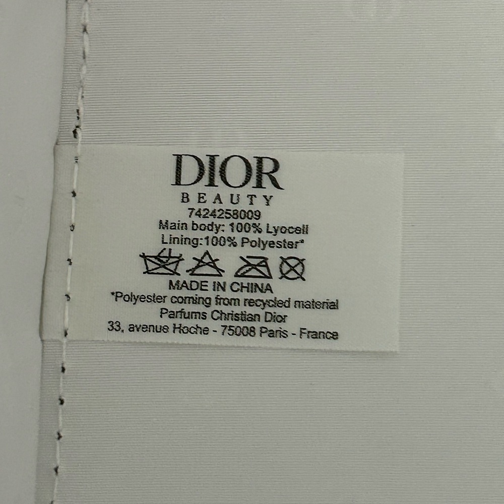 Dior 4 Piece Set with Full Size Hyalushot Wrinkle Corrector - Picture 4 of 8